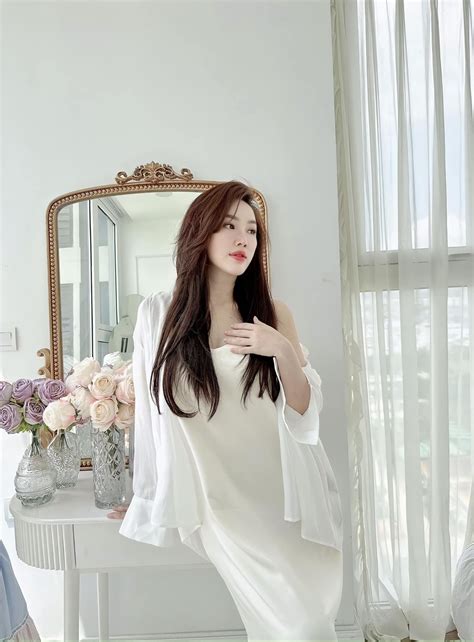 Lộ thân hình mũm mĩm khi mặc bikini Bảo Thy có cách trả lời bất ngờ khi netizen nhận xét mập
