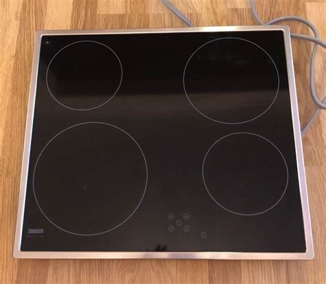 Zanussi ZKT621LX Electric Ceramic Hob | in Uddingston, Glasgow | Gumtree