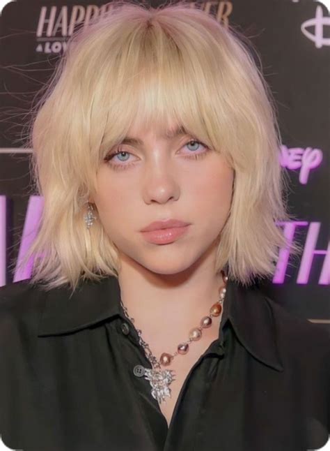 Billie Eilish In 2025 Short Blonde Hair Bangs With Medium Hair Hair Inspiration Short