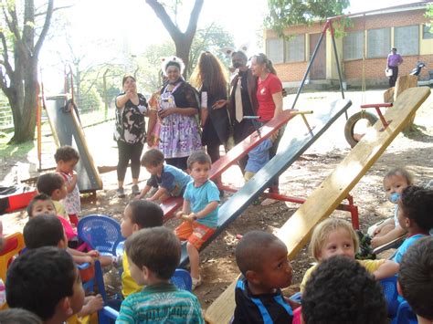 Escola Comunitária de Educação Infantil Novo Lar SAT Esteio RS