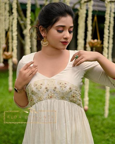 Pin By Kavitha On Dresses Onam Outfits Onam Dress Onam Outfits Ideas