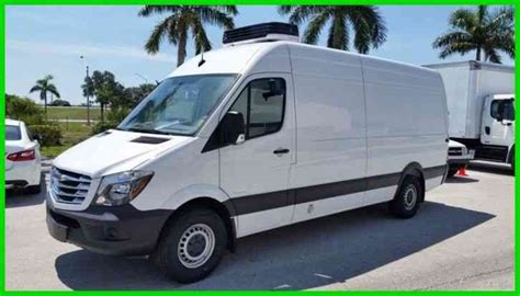 Freightliner Sprinter 2500 (2016) : Van / Box Trucks