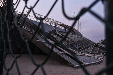 Penjelasan BMKG Soal Angin Kencang Merobohkan Atap Stadion Arcamanik