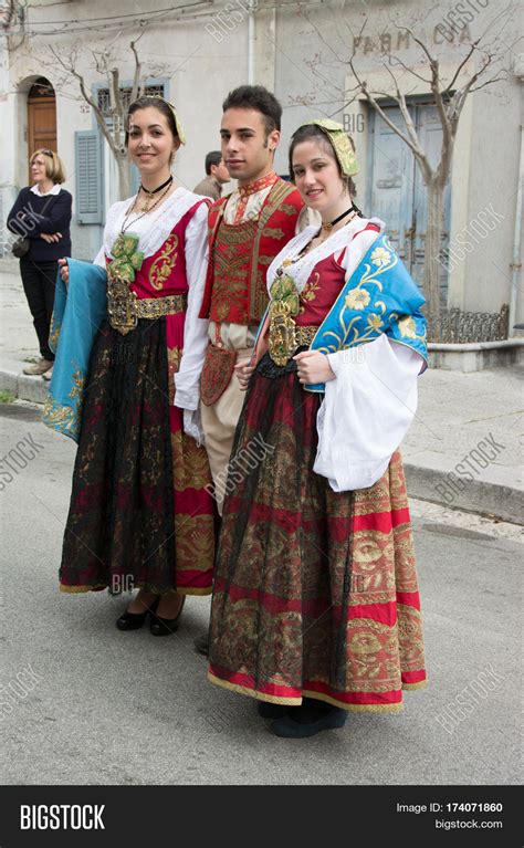 Traditional Sicilian Women