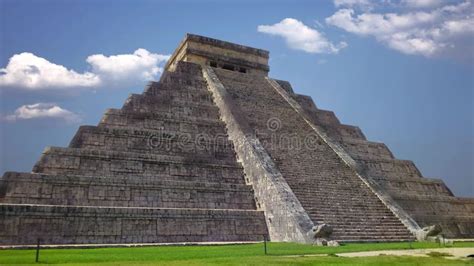 Maya De Chichen Itza Pir Mide De Kukulkan En M Xico Metrajes V Deo