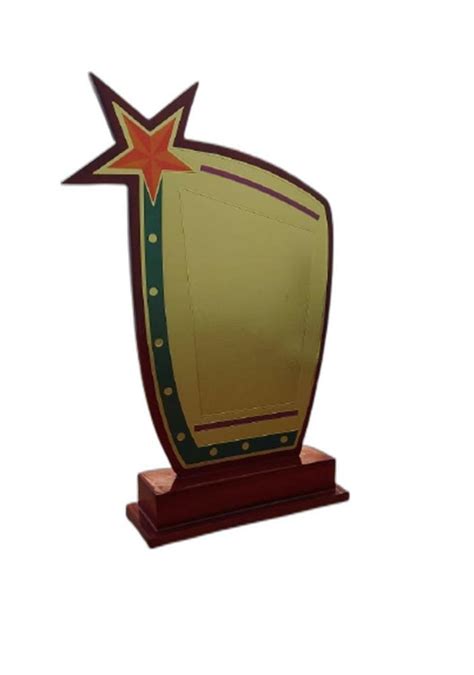 Wooden Memento Trophy At Best Price In Malappuram By Ec Mall Id