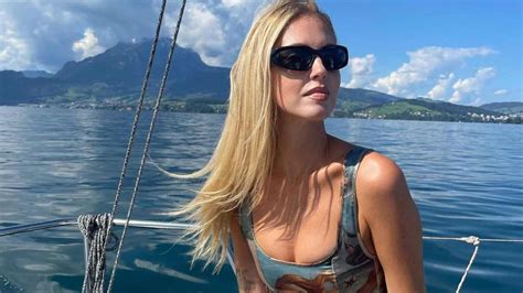 Chiara Ferragni Con Il Top Zara Lascia Senza Fiato I Fan Senza Pudore