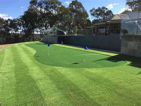 Private Putting Green, Sydney. | Glooloop Surfacing