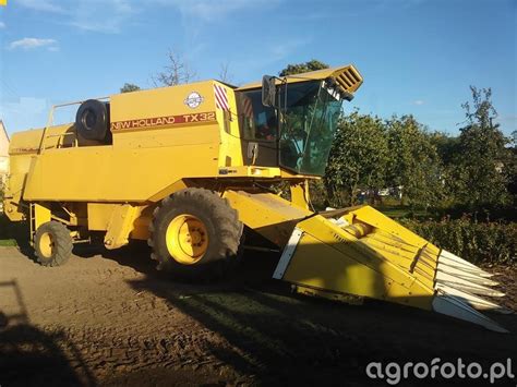 Kombajn Nowy Nabytek New Holland Tx Fotka Galeria