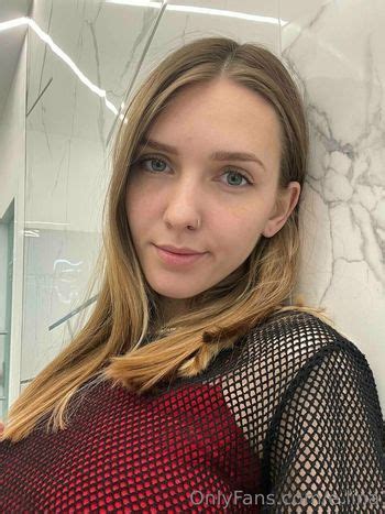 E Lina E Lina Elian Leaked Nude OnlyFans ShemaleLeaks