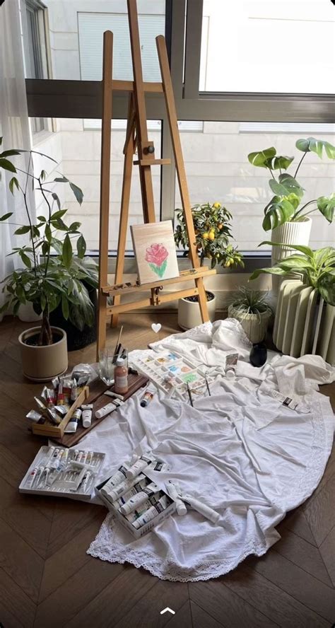 Pin by dddd on rrrrrr | Dream art room, Art studio room, Art room