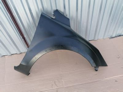 Blotnik Przod Przedni Prawy Ford Focus Mk Lift Fl