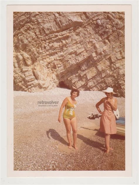 H Bsch Attraktiver Kurviger Reifer Frau Strand Bikini Badeanzug Natur Milf We Eur