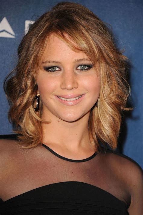 Medium Hairstyles For Thick Wavy Hair