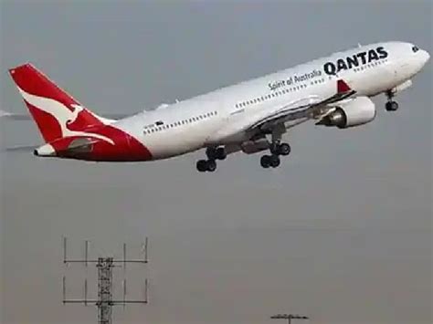 Qantas Airline Flight Alert Emergency Landing Sydney Airport New