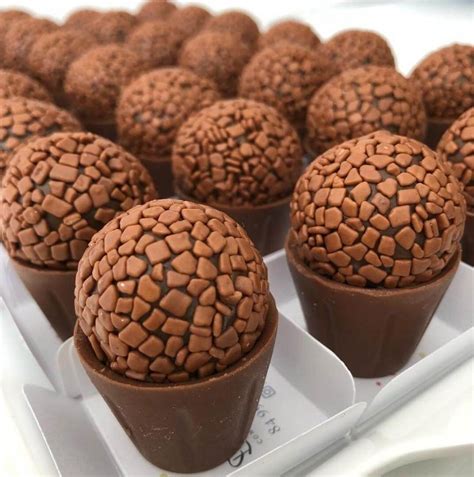 Fuja Do Comum Saiba Como Fazer O Brigadeiro Gourmet Perfeito