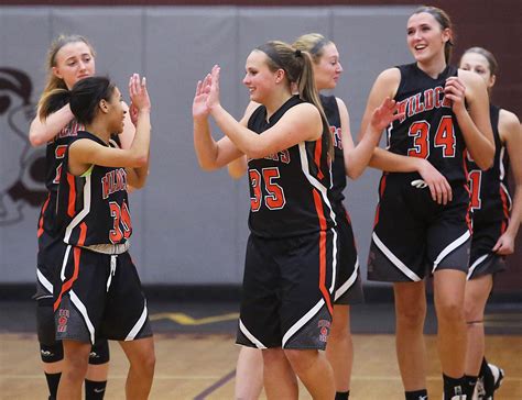 WIAA girls basketball regionals: Defending Division 1 champ Verona ...