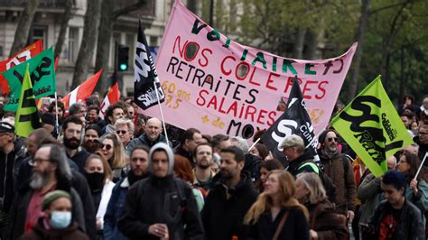 En France nouvelles manifestations contre la réforme des retraites