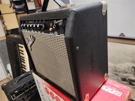 Fender Frontman 15g Guitar Amplifier Hobbies And Toys Music And Media Cds And Dvds On Carousell