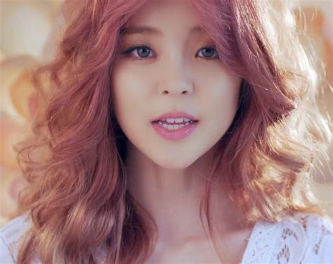 HEYNE - K-POP LIVE POLSKA