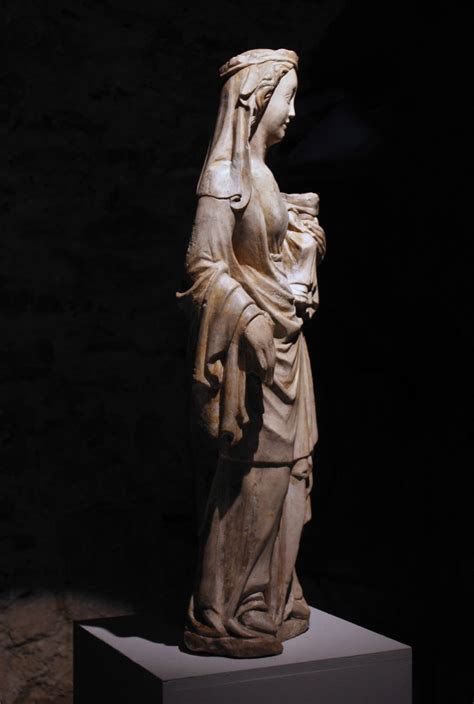 Vierge Lenfant En Pierre Sculpt E Milieu Du Xive Siecle Xie Au