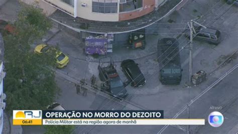 V Deo Pol Cia Militar Faz Opera O No Morro Do Dezoito Bom Dia Rio G