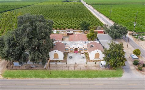 Vineyards at Fowler - CA - Senior Care Finder