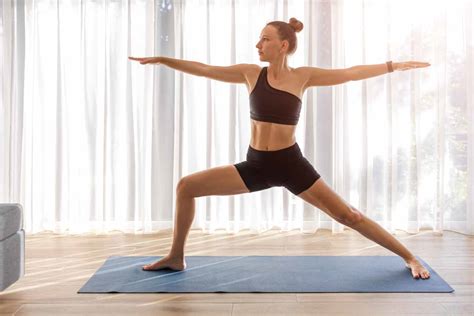 Health Benefits Of Warrior Pose Virabhadrasana How To Do It