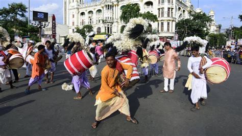 The Traditional Drummers Called Dhaki Performed in the City Street. Editorial Photography ...