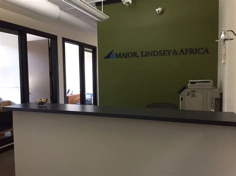 Major Lindsey And Africa Seattle Wa 98101 Services And Reviews