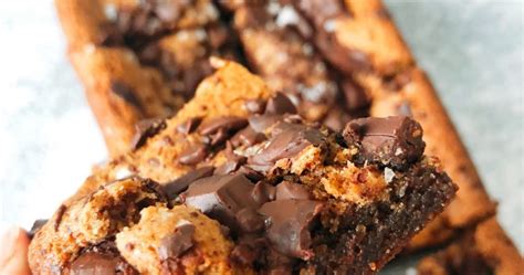 Almond Butter Chocolate Chip Blondies The Kelly Kathleen