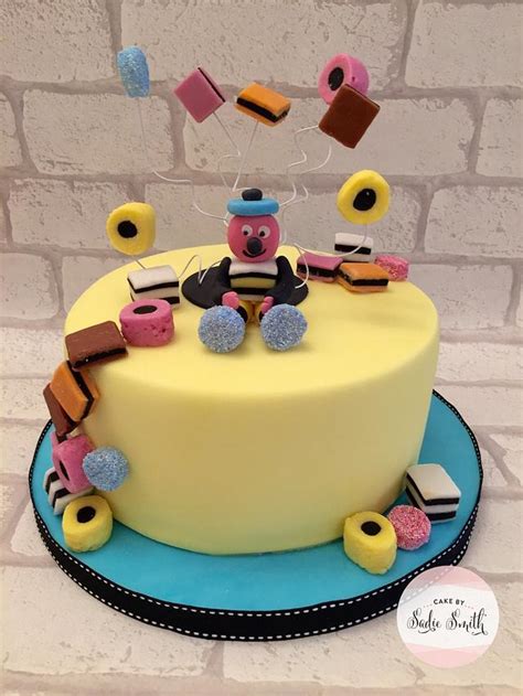 Bertie Bassett cake - Decorated Cake by Sadie Smith - CakesDecor