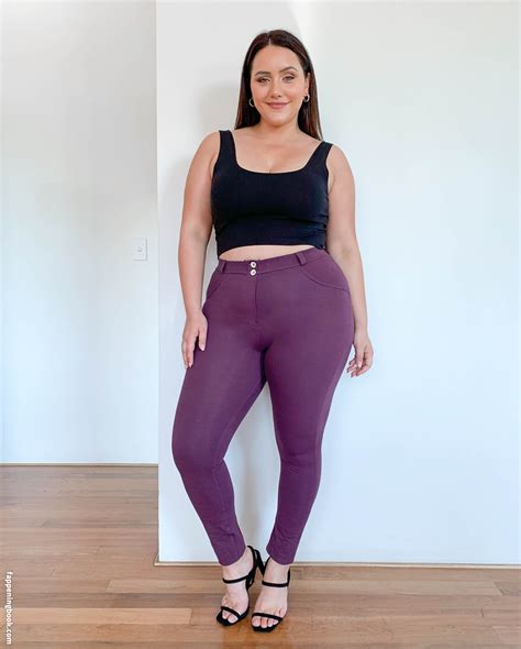 Yasmine MInovski Yasmine Minovski Nude OnlyFans Leaks Fappening FappeningBook