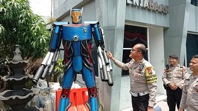 Robot Transformer Wujudkan Zero Knalpot Bising Malang Posco Media