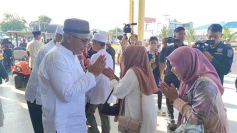 Berita Foto Suasana Salat Idul Fitri H Di Mapolda Sulawesi Utara