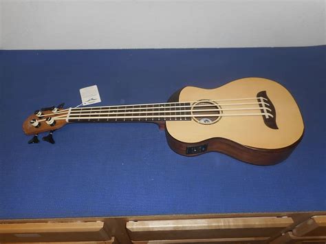 Oscar Schmidt Oub500k Spruce Top Ukulele Bass And Gig Bag Reverb