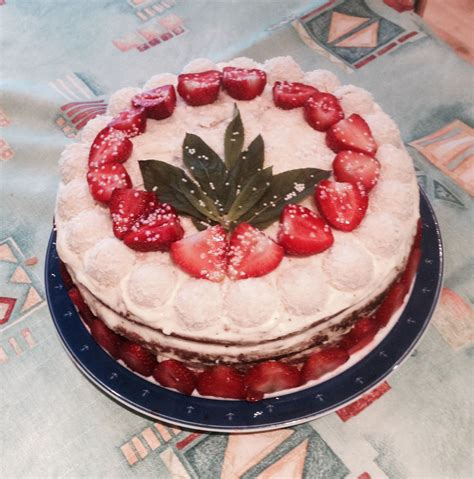 Тортик с клубникой | Desserts, Food, Cake