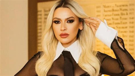 Hadise Nin Lüks Aracı Gündem Oldu Bakan Bir Daha Baktı