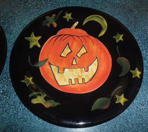 2 Susan Winget Pumpkin Jack O Lantern Plates Certified International