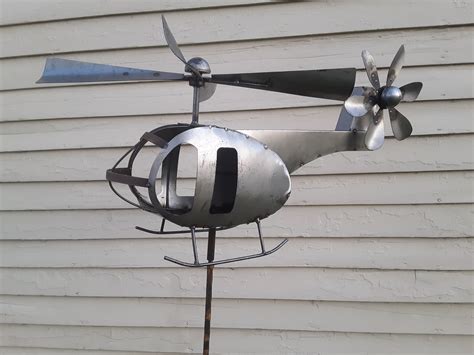 Helicopter Spinner Garden Wire Decor