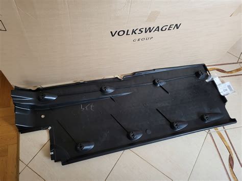 OSŁONA PODŁOGI PODWOZIA VW Passat B6 lewa NOWA OE 3C0825201D za 299 zł