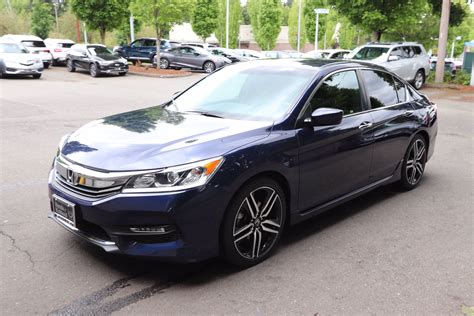 Pre Owned 2017 Honda Accord Sedan Sport SE 4dr Car In Kirkland 10927