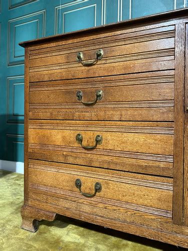 Late Victorian Early Edwardian Oak Side Cabinet Hunt Vintage