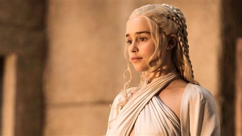 Emilia Clarke confiesa que se sintió presionada para rodar escenas de