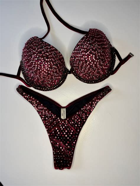 Competition Bikini IFBB DBFV Bodybuilding Competition Set Rhinestones Posingsuit Stagewear