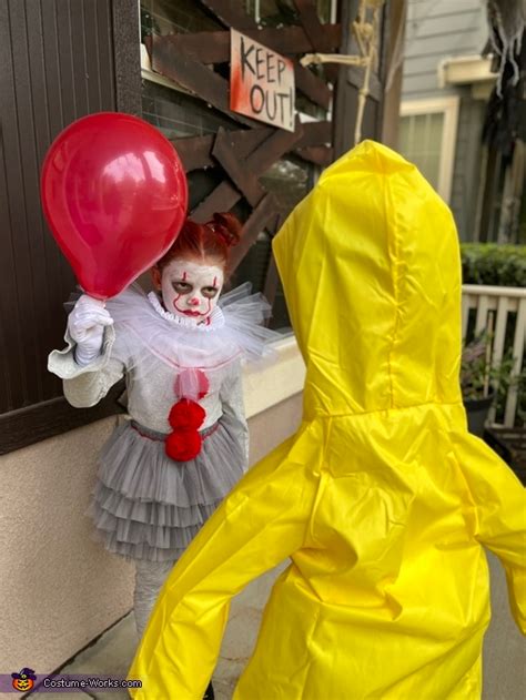 Georgie Meet Pennywise Costume Pennywise Halloween Costume Halloween