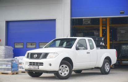 Nissan Navara je idealna za posao ali i za terensku vožnju 24sata