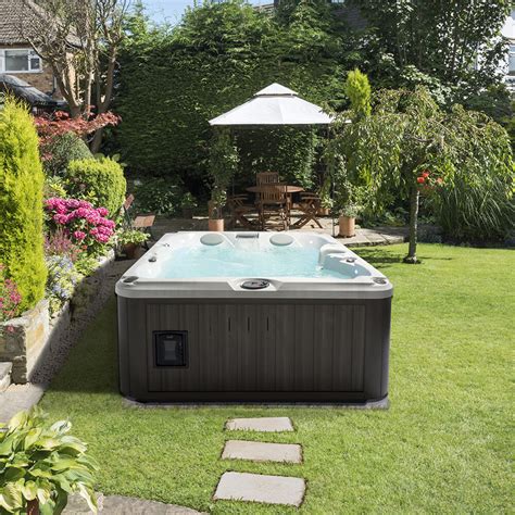 Jacuzzi J Classic Hot Tub With Open Seating Sunset Spas