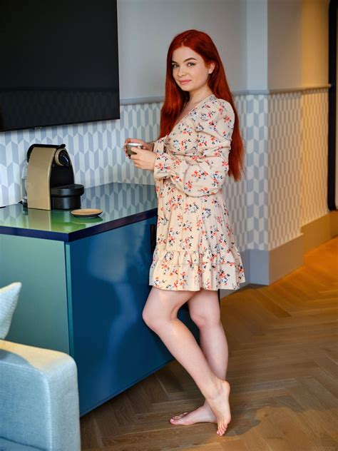 Porn Star On Twitter Spectacular Miss Olivia Masturbating After Her Afternoon Coffee