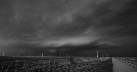 Storm Chase Day 3 South Of A Monster Supercell Near Clovis Nm Then Along The State Line